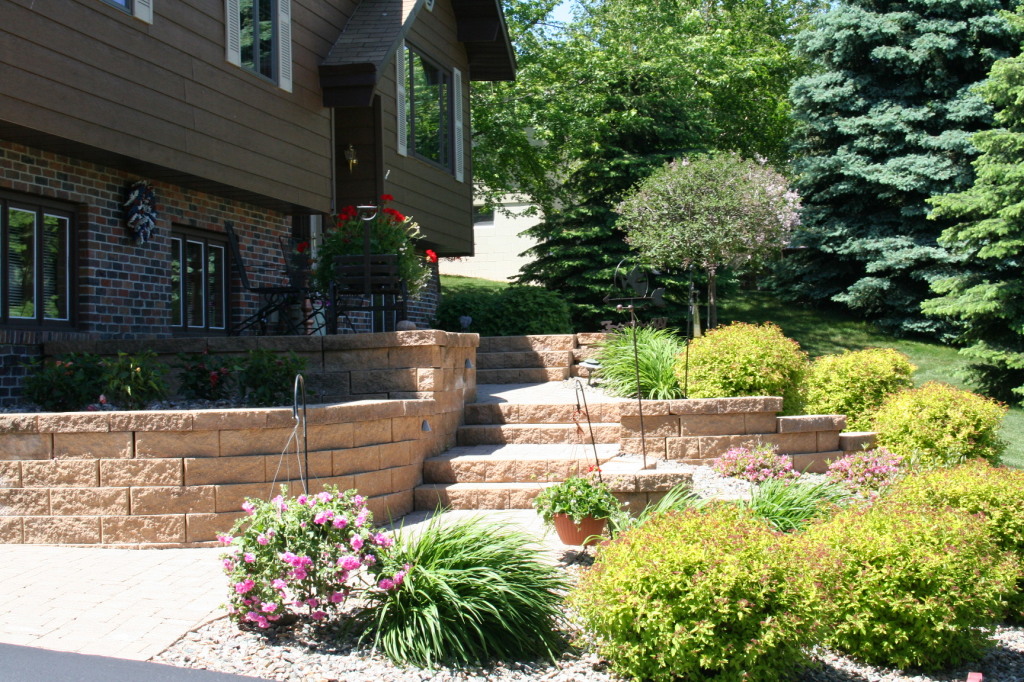 1125 CHALKSTONE Dr