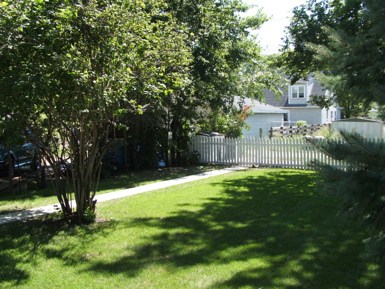 1035 E 5th