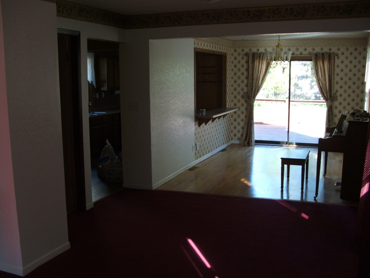 808 N Duff