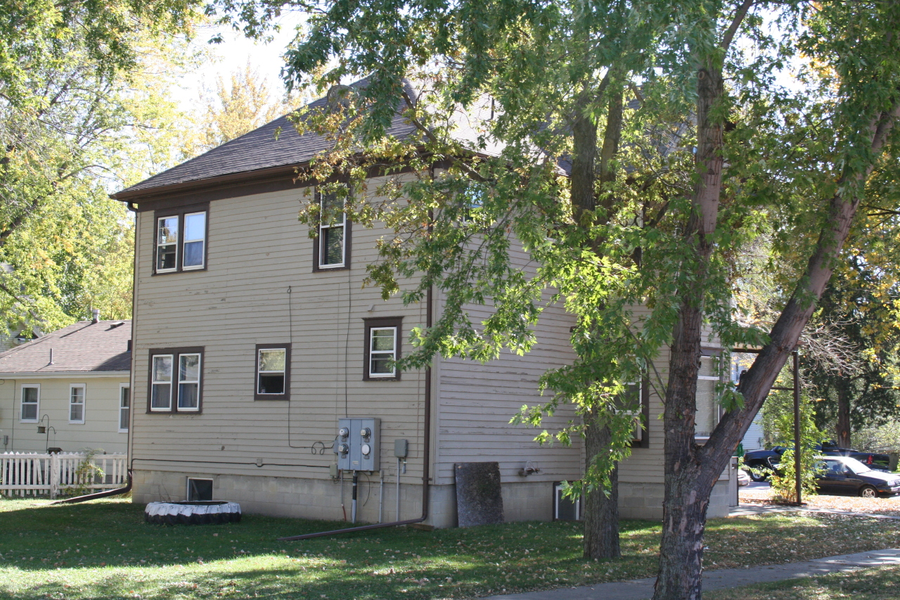 800 E 5th Ave