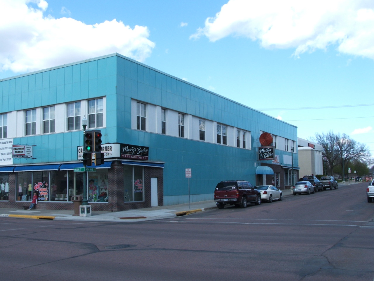 400 N Main