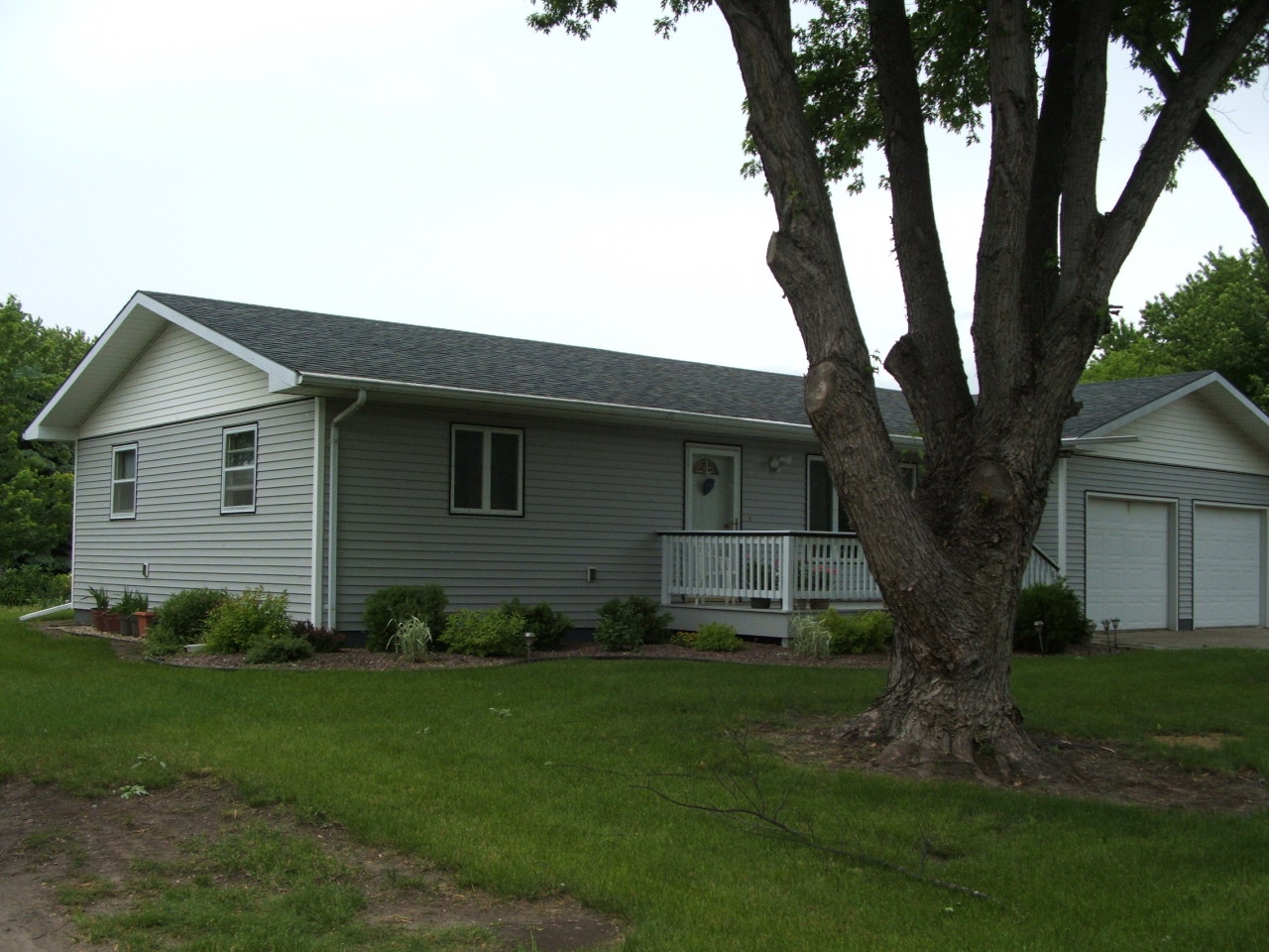 609 N Minnie