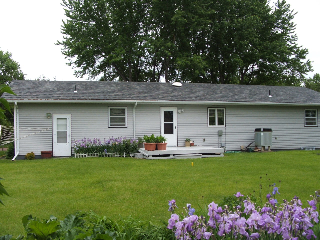 609 N Minnie