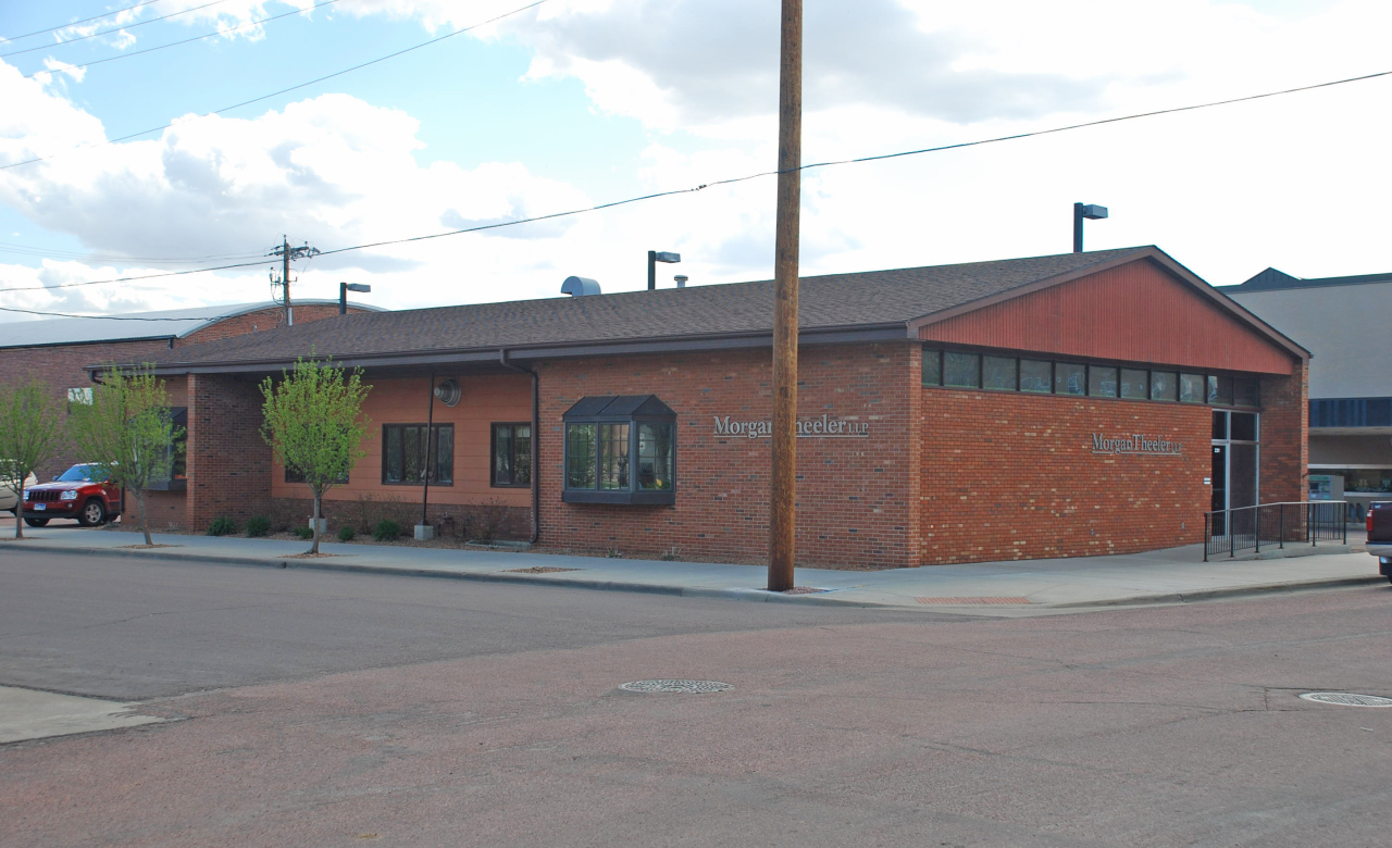 221 E 3rd Ave