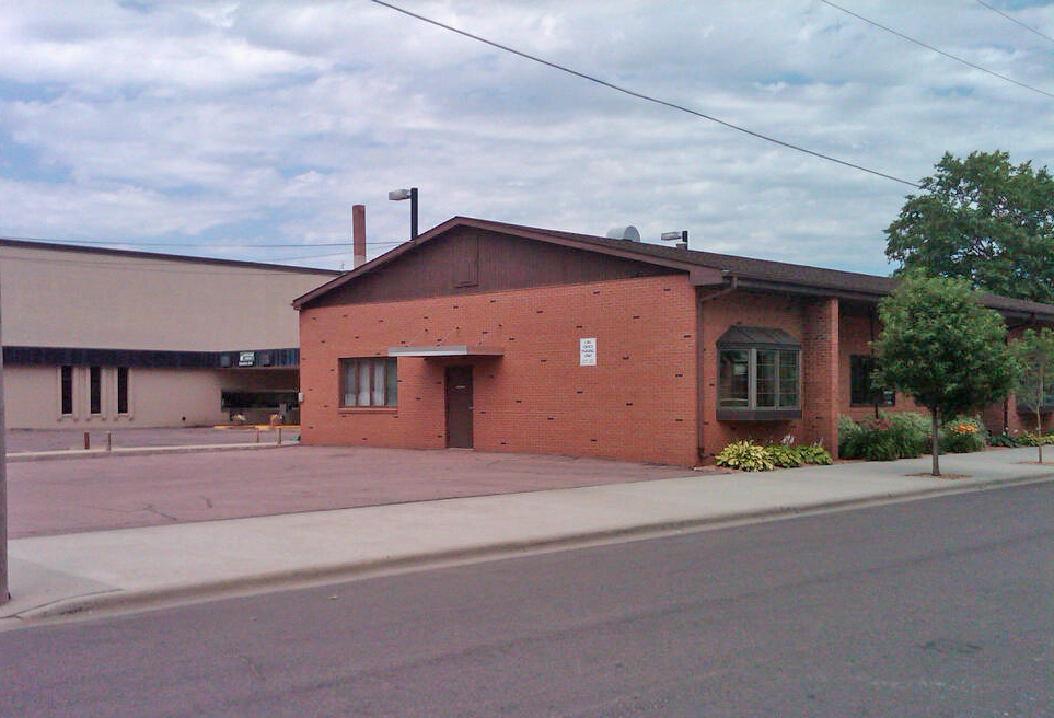 221 E 3rd Ave