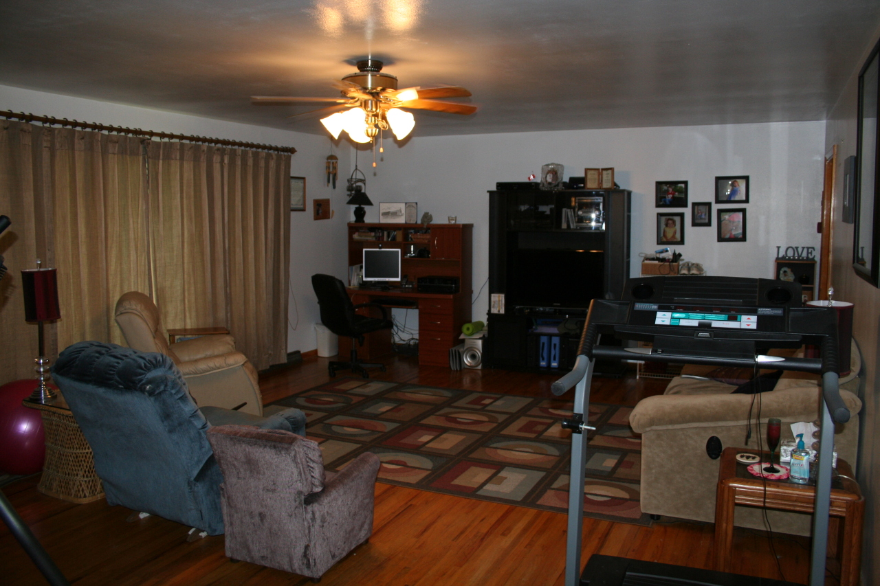 303 S Main