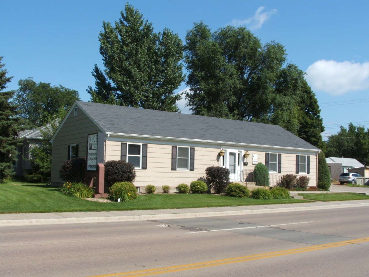 1321 N Sanborn