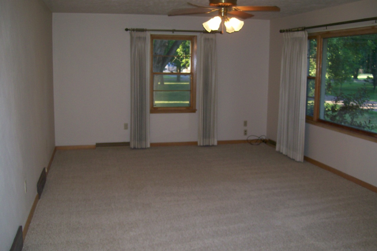 521 Cedar St