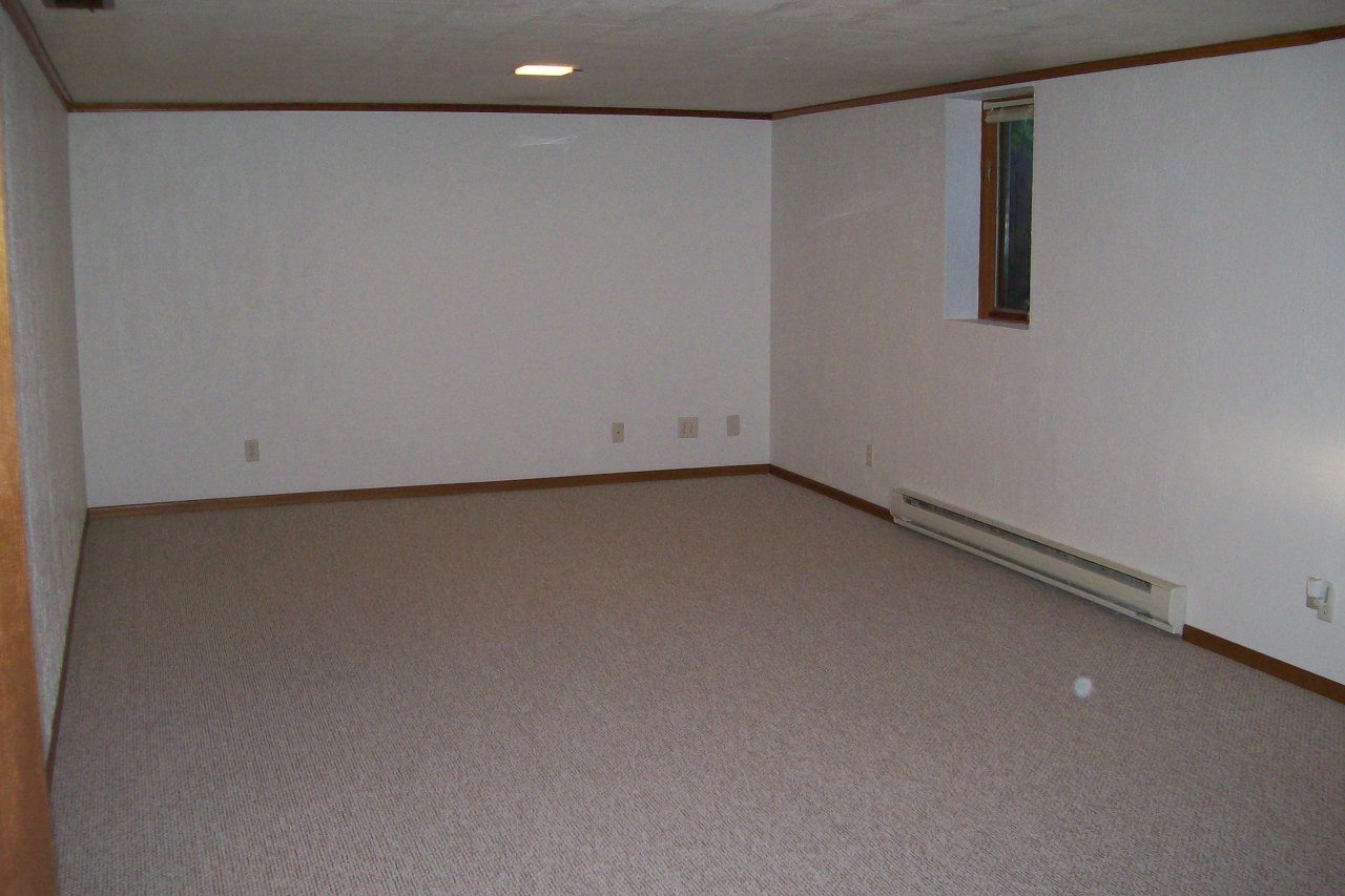 521 Cedar St