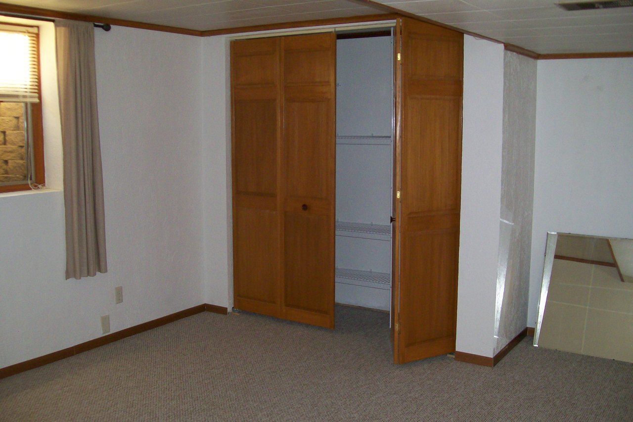 521 Cedar St