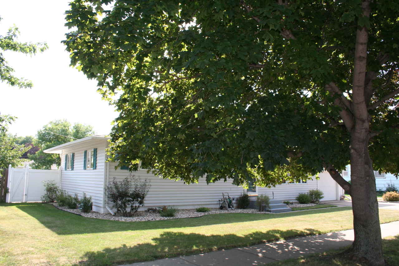 1416 N Duff St