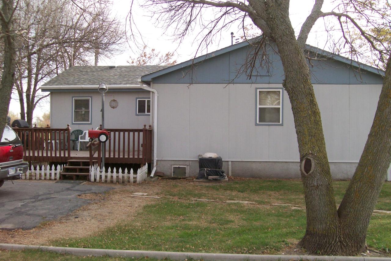 212 Railroad Ave