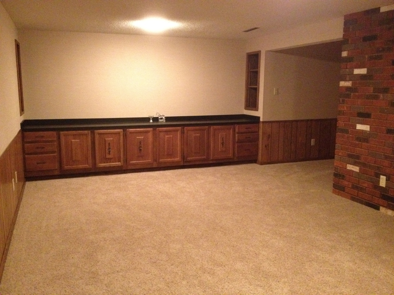 1331 W Ash