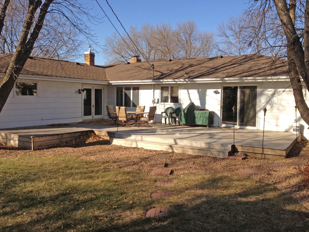1331 W Ash