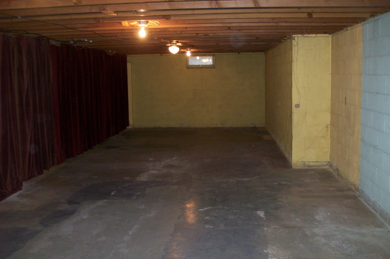406 Commerce St
