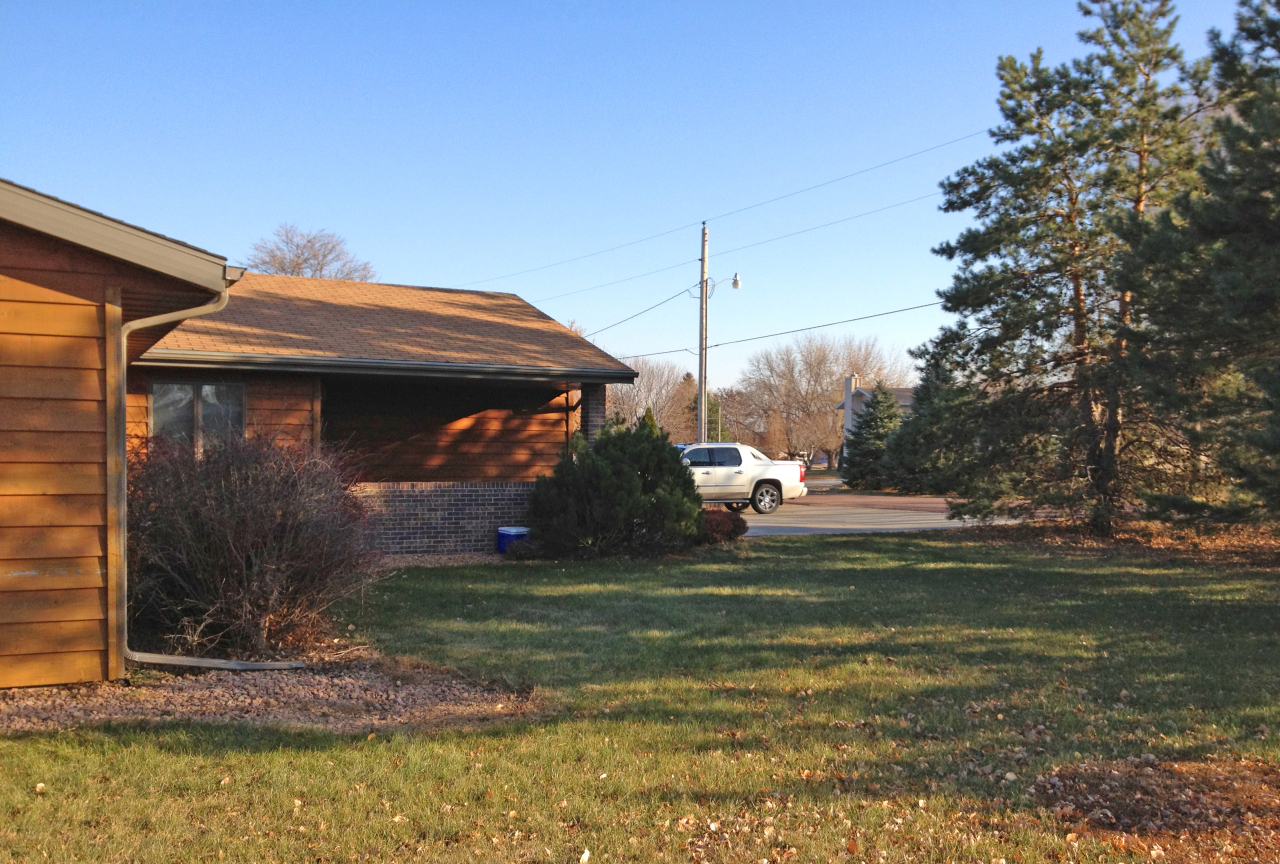 75 S Harmon Dr