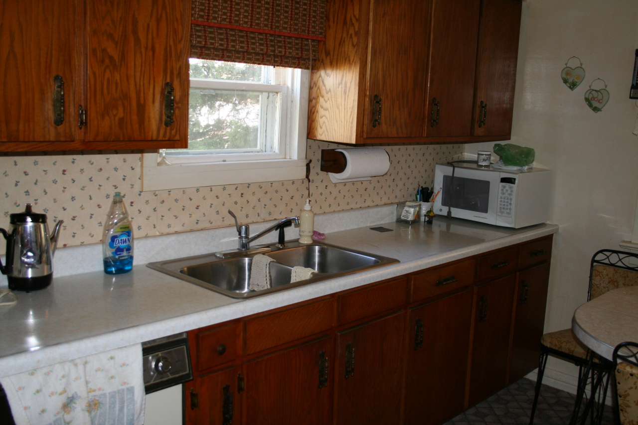 1224 W 4th Ave