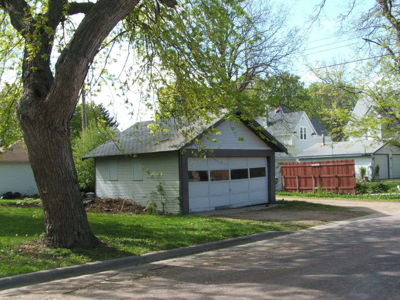 800 W 3rd