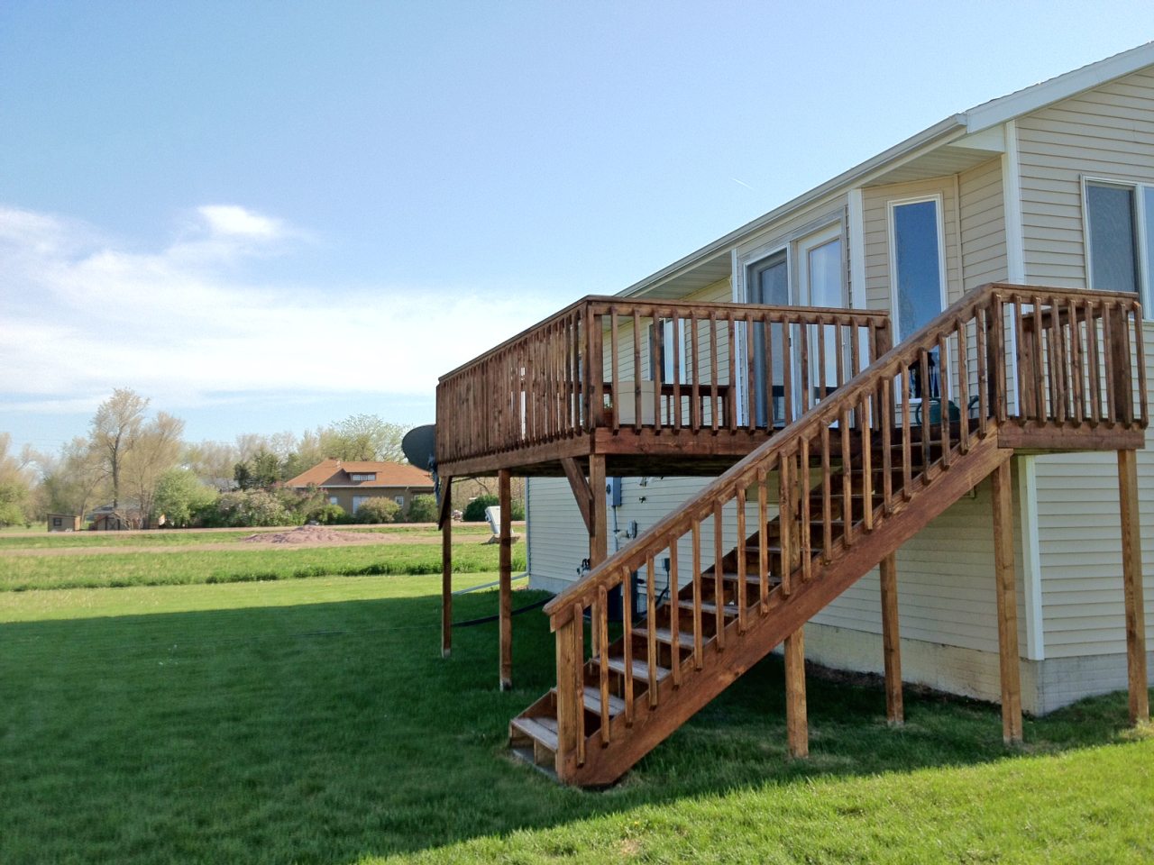 706 N Tibbetts
