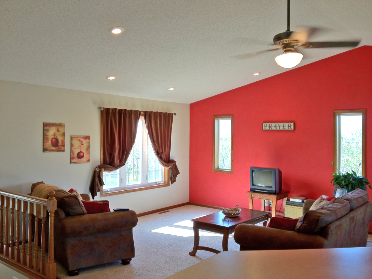 706 N Tibbetts