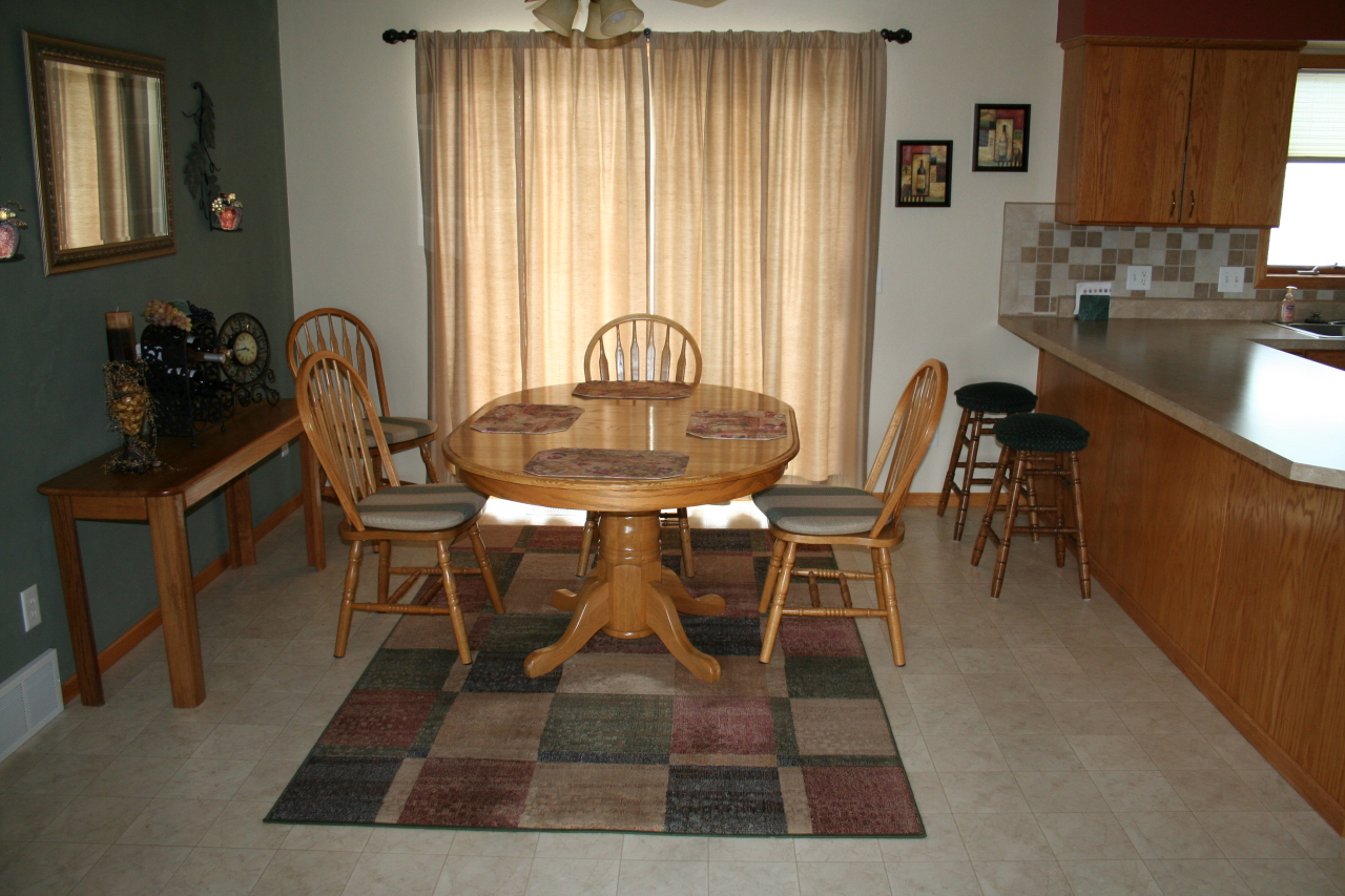 700 W 17th