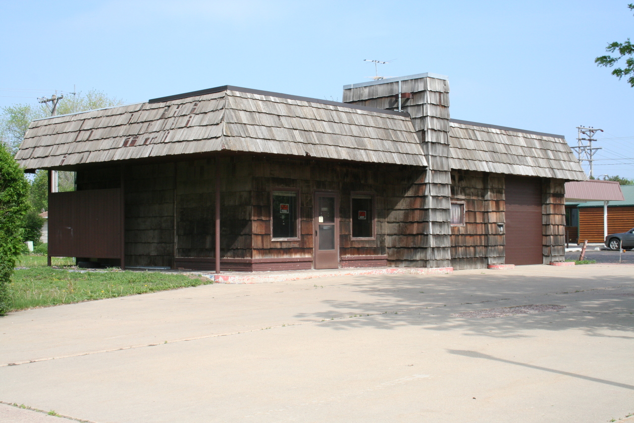 1101 N Main St