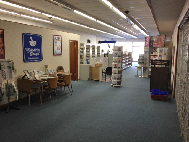 102 W Main St