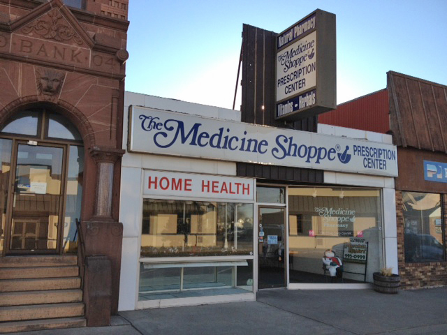 102 W Main St