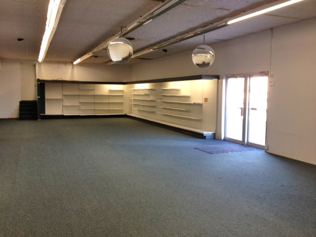 102 W Main St