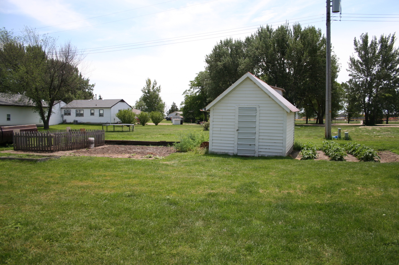 311 E 2nd