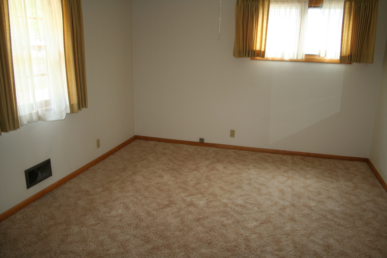 1405 E 4th Ave