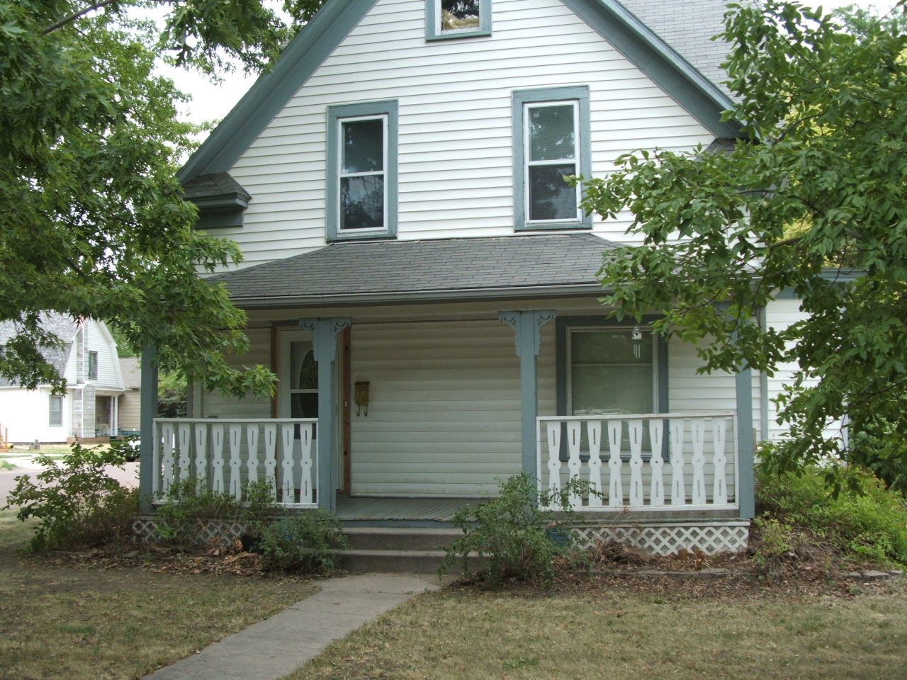 422 W 4th