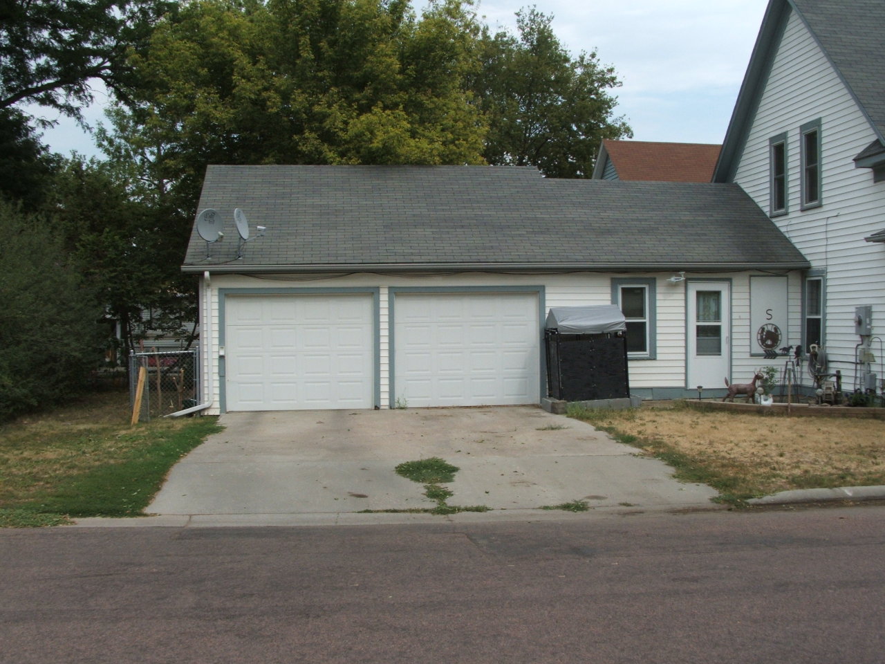 422 W 4th