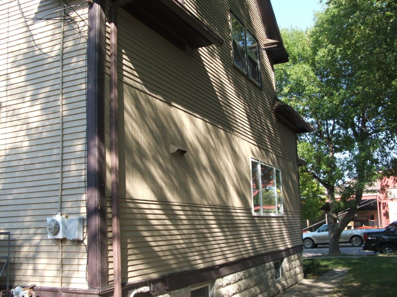 609 N Edmunds