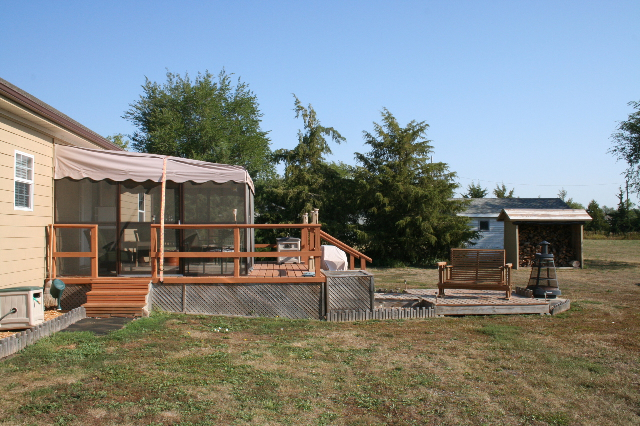 708 N Duff