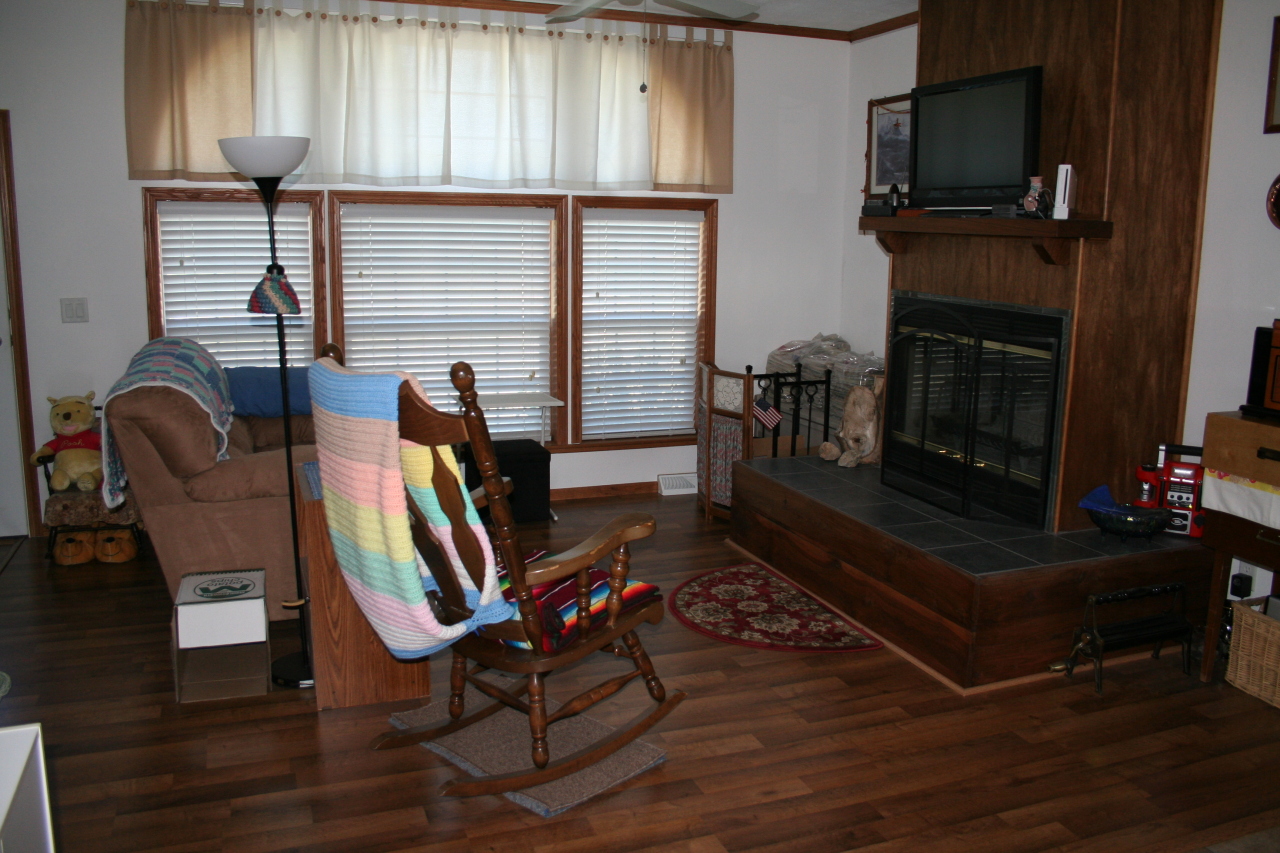 708 N Duff