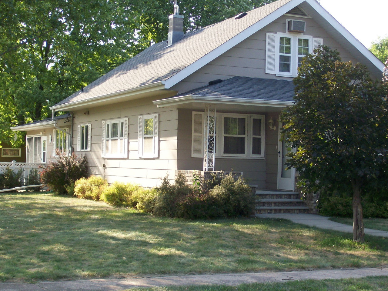 641 Cherry St