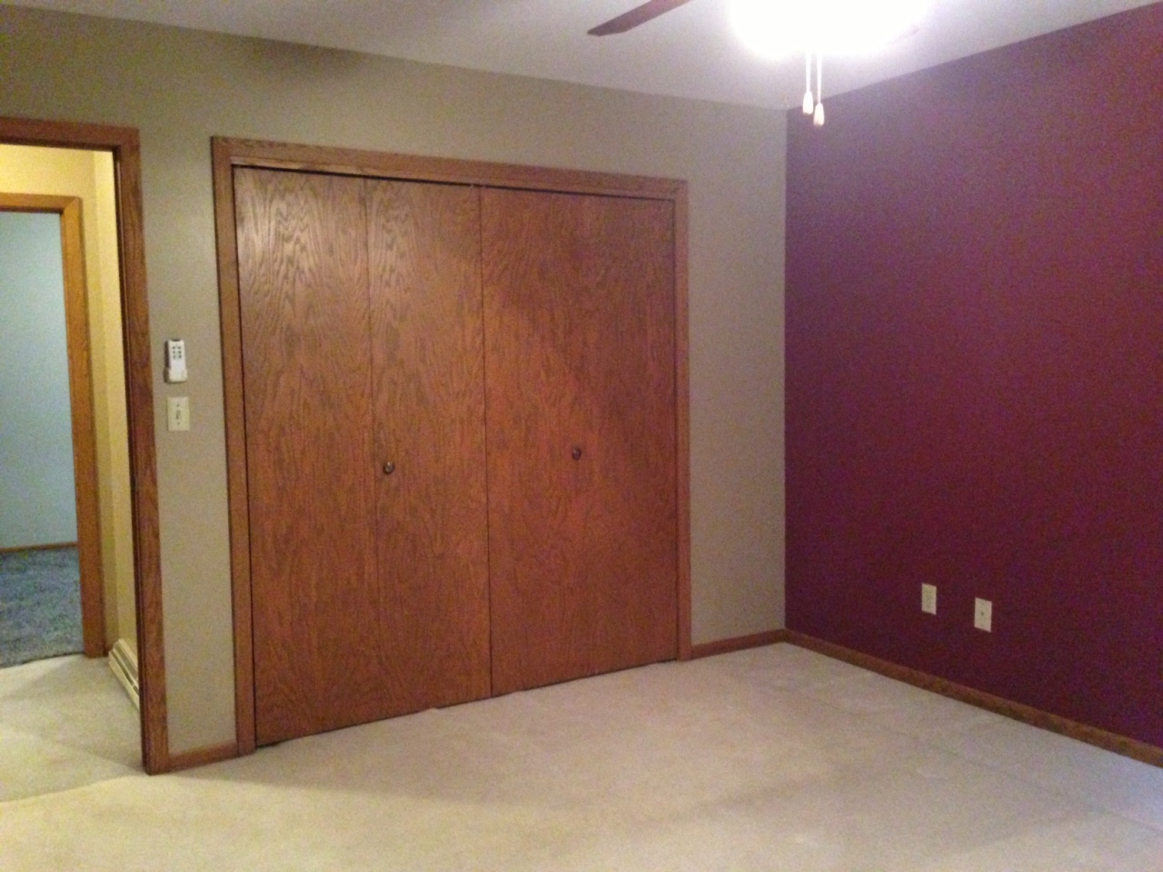 1113 W Hanson