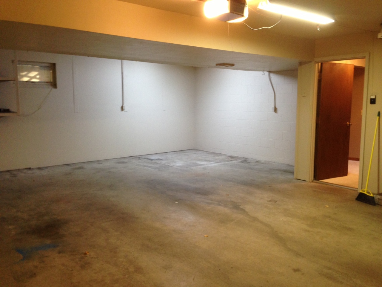 1113 W Hanson