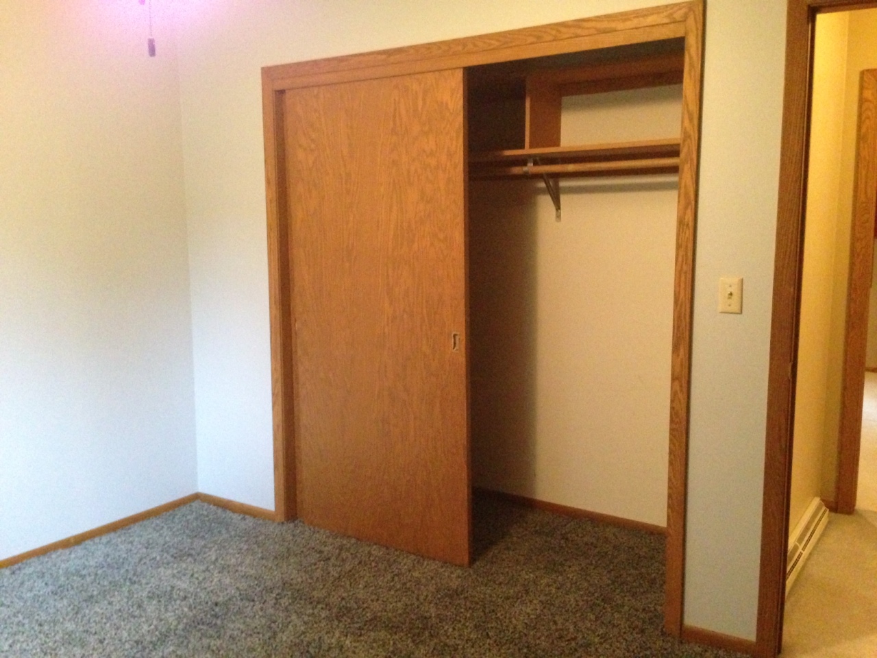 1113 W Hanson
