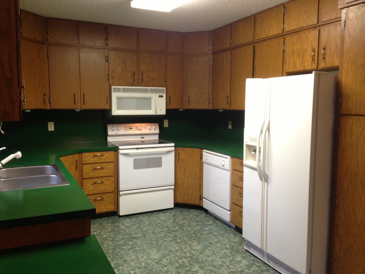 1113 W Hanson