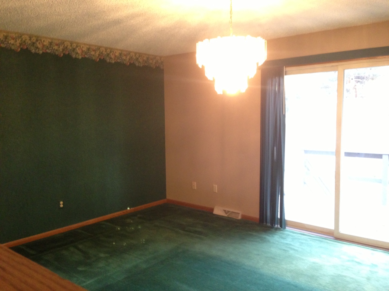 1113 W Hanson