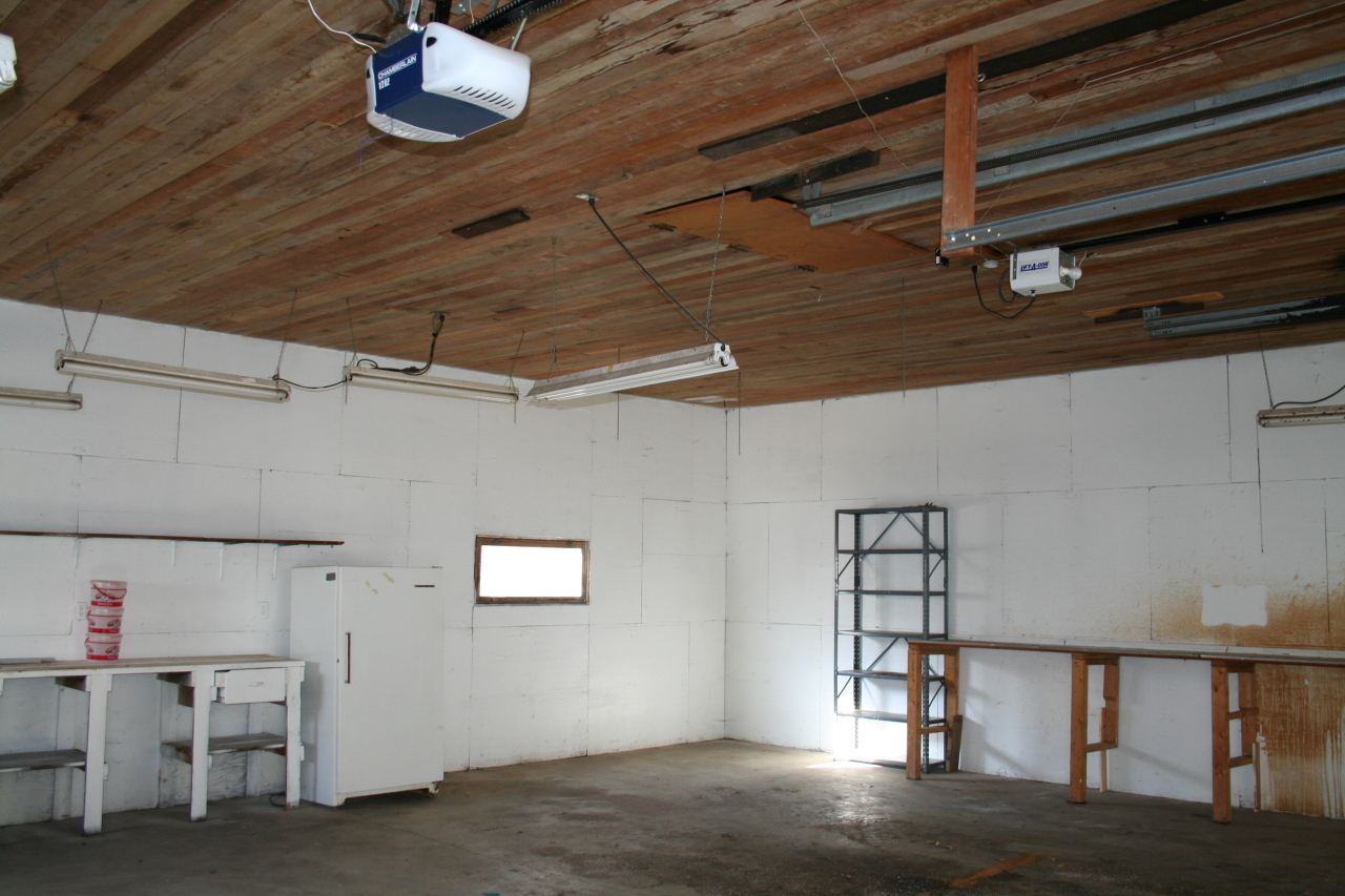 812 W Douglas