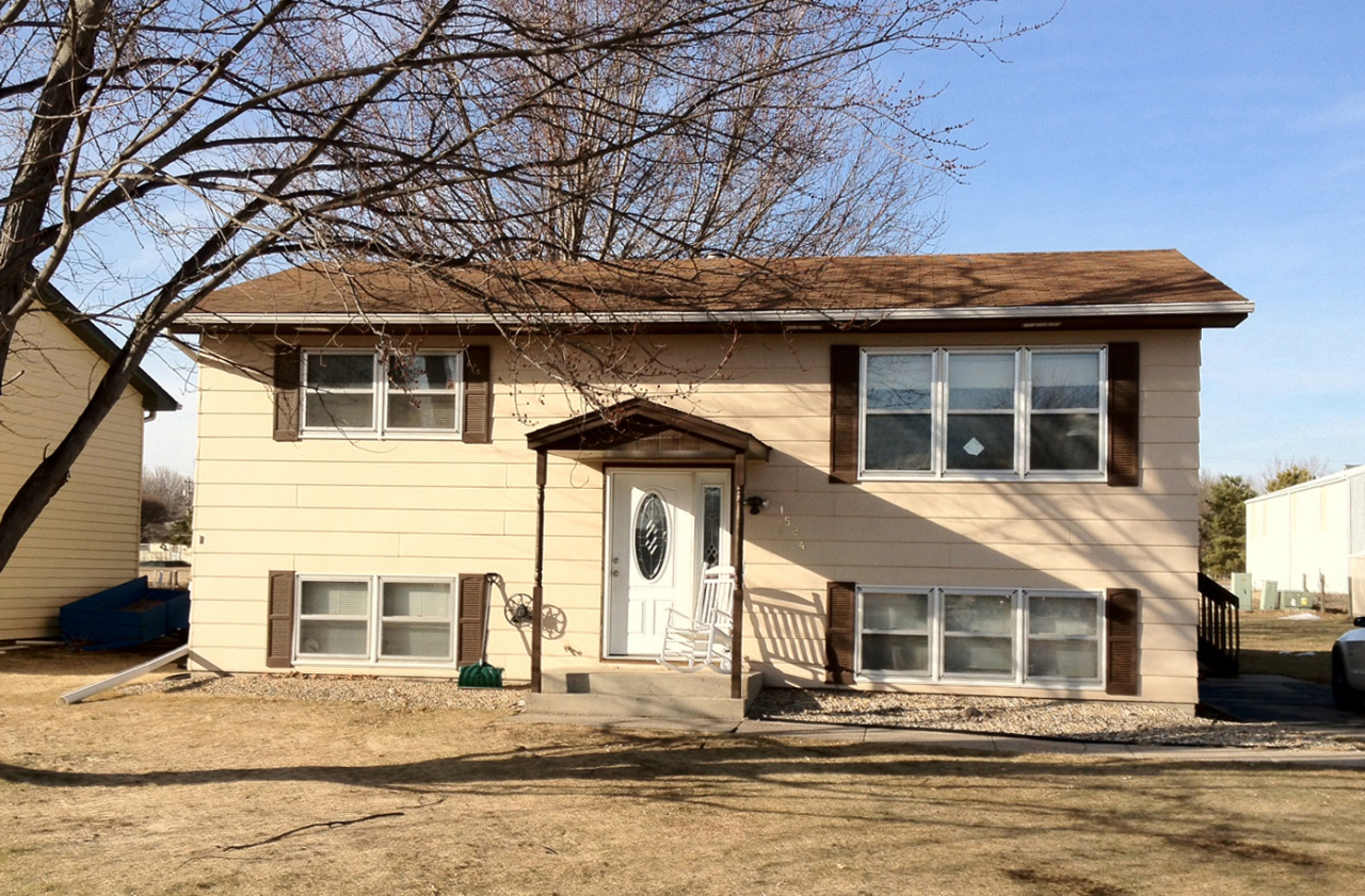 1524 E Hanson Ave