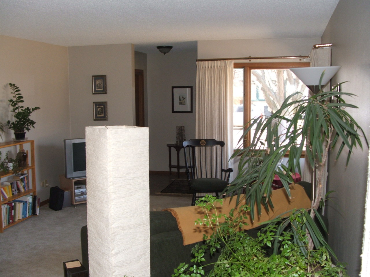 1016 N Rowley