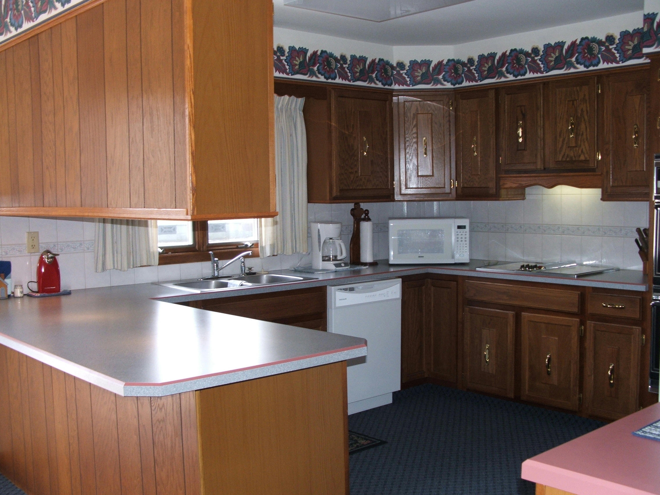 1145 Chalkstone