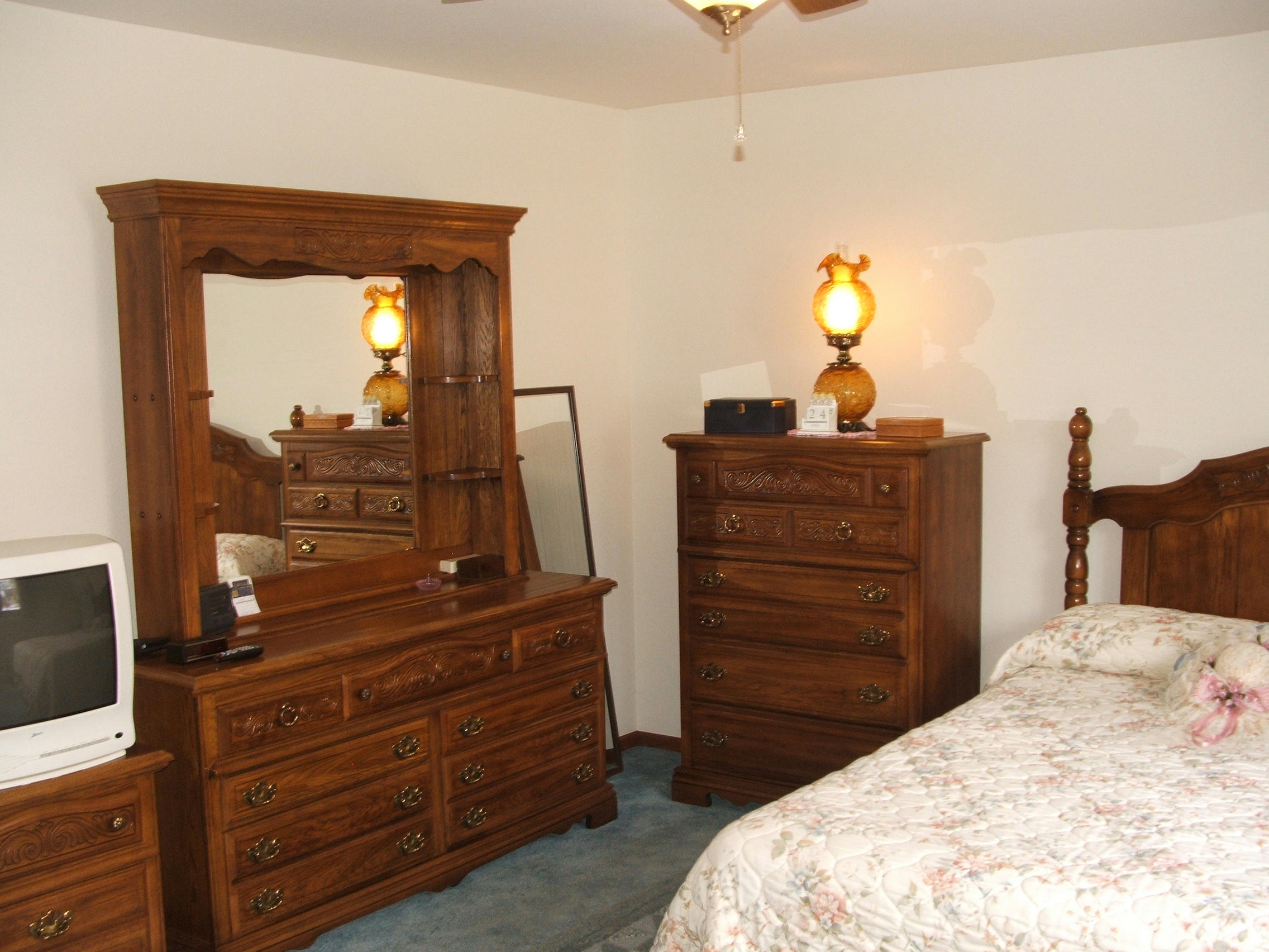 1145 Chalkstone