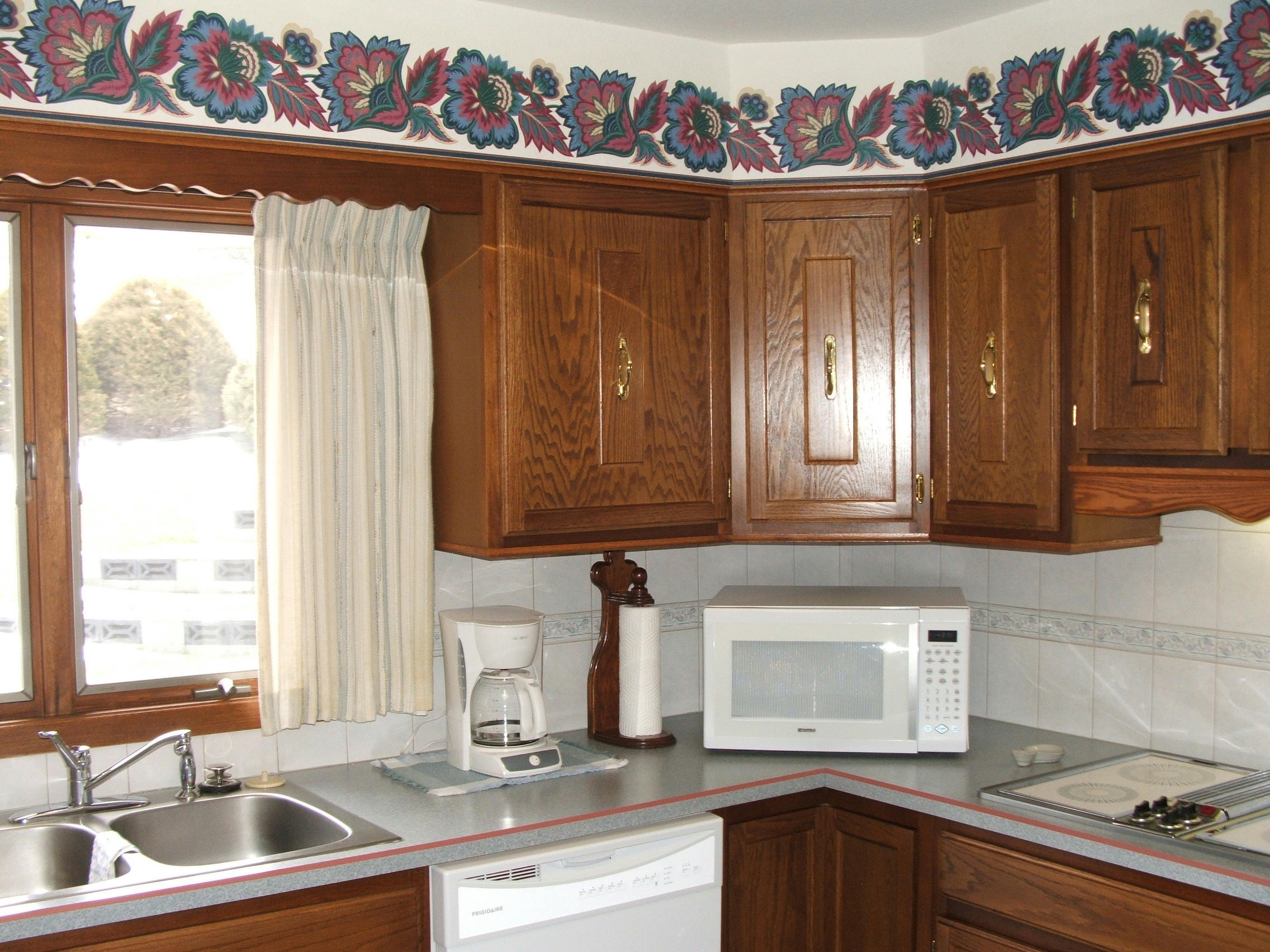1145 Chalkstone