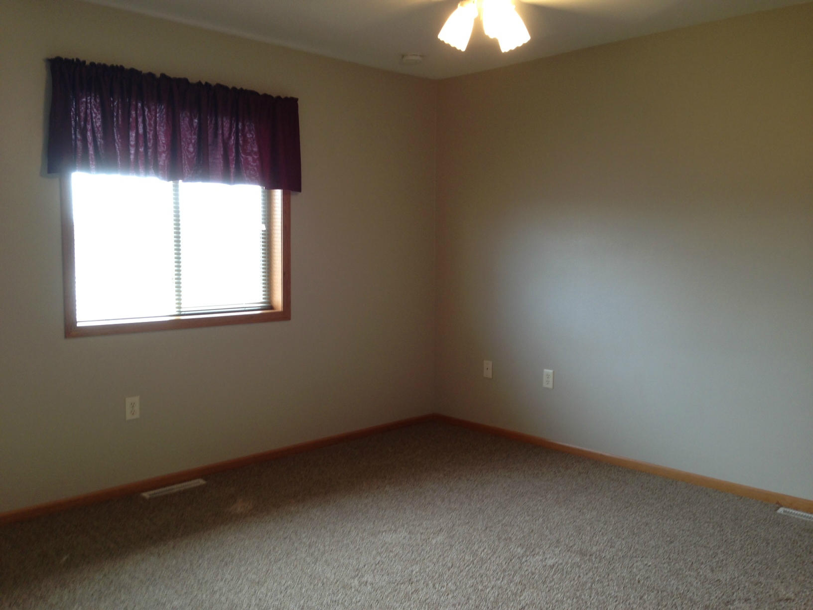 1806 N Minnesota