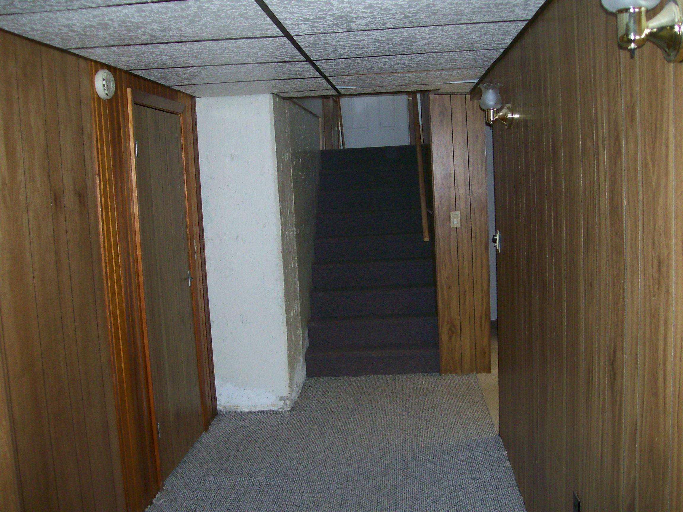 135 W 1st St